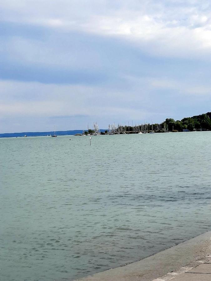 Harmonia Vendeghaz Lägenhet Balatonalmádi Exteriör bild
